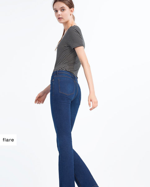 "ESSENTIAL FIT" FLARED SKINNY JEANS